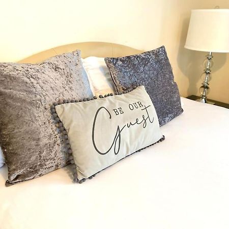 קובנטרי Amazing 2-Bed City Centre Apt With Parking מראה חיצוני תמונה